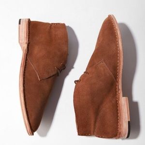 NEVER WORN Gee Wawa Desert boots - size 9